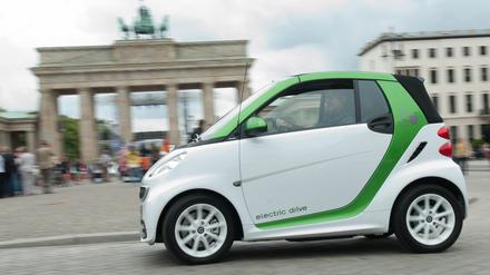 Abgestellt. Einige elektrische Smarts waren in Berlin auch im Carsharing unterwegs - inzwischen hat Daimlers Car-2-Go in der Hauptstadt keine E-Autos mehr in der Flotte. 