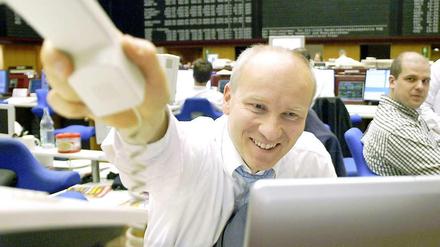 Zufrieden. An der Frankfurter Börse war die Stimmung 2012 trotz Schuldenkrise gut.