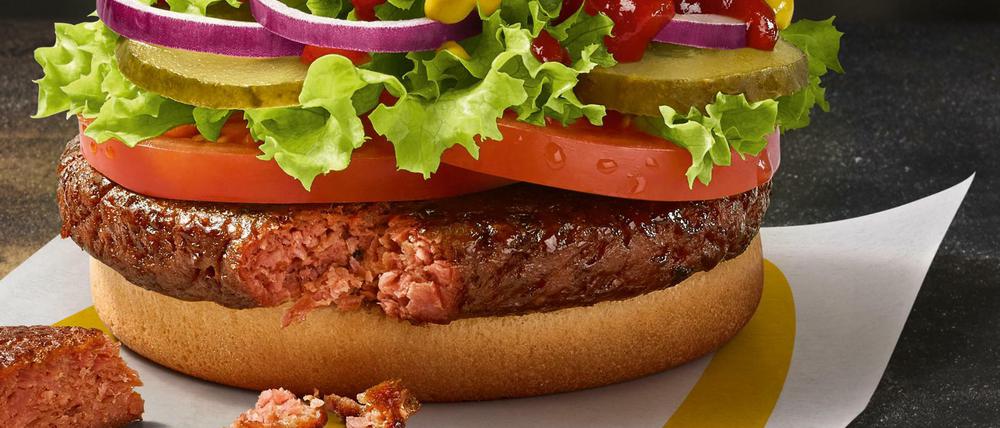 So sieht der Big Vegan TS, der erste vegane Burger bei McDonald's aus.