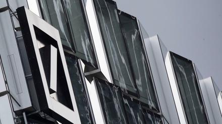 Auch im Rahmen des weltgrößten Geldwäsche-Skandal bei der Danske Bank wird gegen die Deutsche Bank ermittelt.