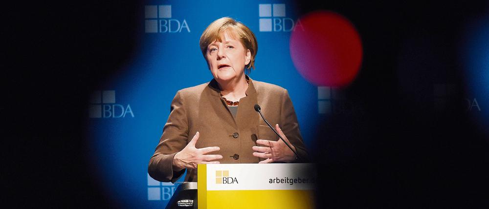 "Da kommt noch viel Arbeit auf uns zu", sagt Kanzlerin Merkel.