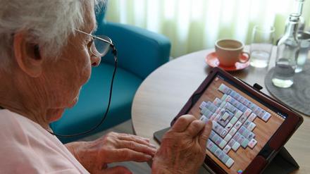 Mehr als nur Zocken: Senioren nutzen das Netz vor allem für familiäre Kommunikation.  