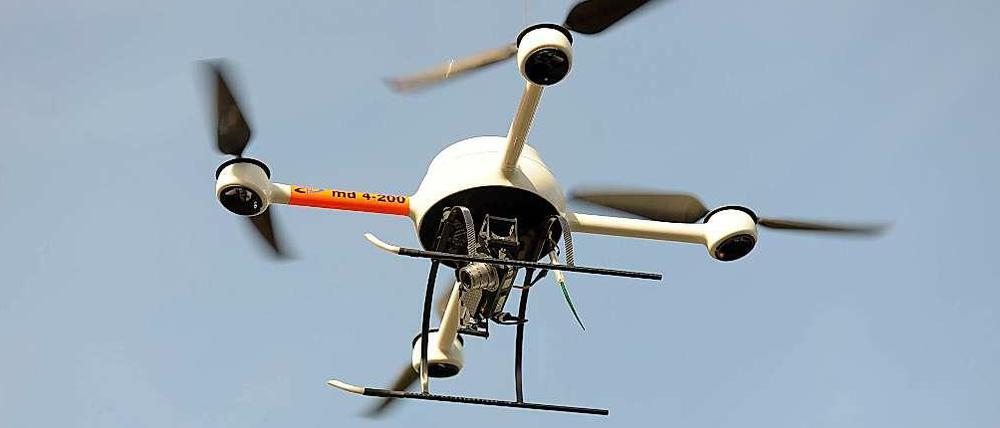 Drohnen können für eine Vielzahl von Aufgaben eingesetzt werden. 