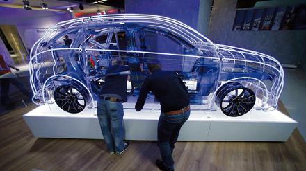 Faszination Auto: Mit noch mehr Technik wollen die Hersteller künftige Modelle ausstatten. 