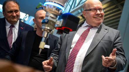 Bester Laune. Handwerkspräsident Wollseifer (links) und Bundeswirtschaftsminister Altmaier bei der Internationalen Handwerksmesse. 