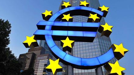 Die Europäische Zentralbank in Frankfurt hat den Leitzins bereits auf ein historisches Tief gesenkt.