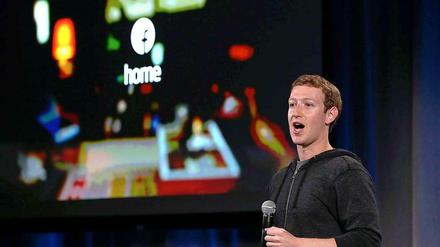 Facebook will das neue Zuhause für viele Smartphone-Nutzer werden. Home heißt deshalb das neue Programm, dass Unternehmensgründer Zuckerberg vorstellte.