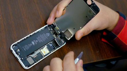 Reparatur: Apple macht es vorübergehend billiger. 