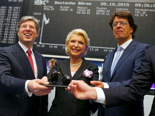 Im Oktober hatten CEO Klaus Rosenfeld (r.), Georg und seine Mutter Maria-Elisabeth Schaeffler den Autozulieferer an die Börse gebracht. 