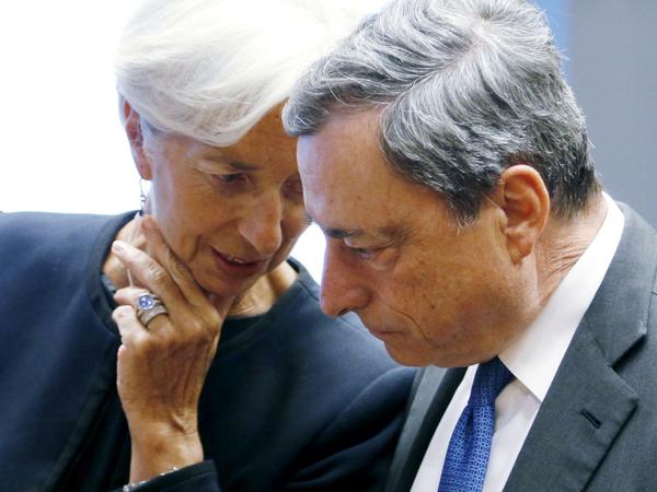 Führt sie seine Nullzins-Politik fort? Christine Lagarde und Mario Draghi.