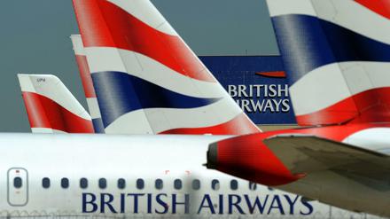 Flugzeuge von British Airways am Flughafen Heathrow. (Archivbild)