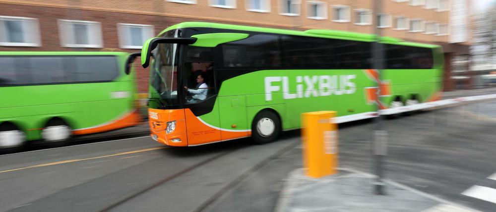 Der Fernbusanbieter Flixbus will bis 2030 klimaneutral werden. 