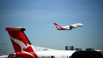 Ab kommendem Monat werde ein siebenstündiger Rundflug über Australien angeboten, der in Sydney starten und landen soll, teilte das Unternehmen mit.