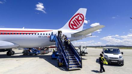 Fliegt weiter: Trotz eines Konkursantrages heben die Maschinen der Fluggesellschaft Niki noch ab. 