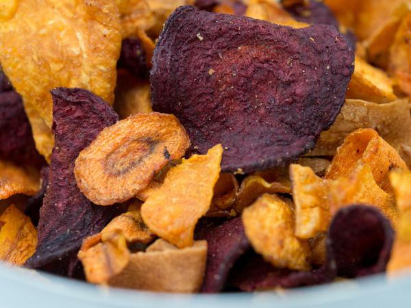 Weniger ungesund: Chips und andere Lebensmittel dürfen nicht mehr so viel Acrylamid enthalten. 