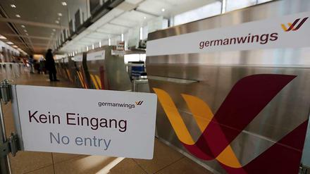 Germanwings will am heutigen Donnerstag 80 Prozent der insgesamt 500 geplanten Flüge im Streik-Zeitraum von Mittag bis Mitternacht durchführen. Allerdings wurden fast alle Berlin-Verbindungen gestrichen. Insgesamt fallen 16 Starts und 17 Landungen  aus.