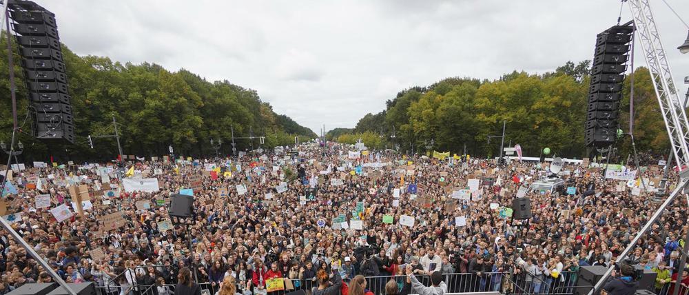 Klima-Protest vor dem Brandenburger Tor.