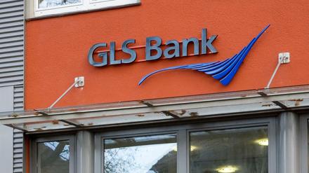 Der Eingang zum Hauptsitz der GLS Bank in Bochum.