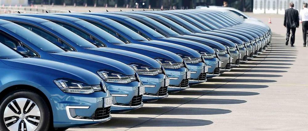 Volkswagen macht unter Deutschlands Großkonzernen den meisten Umsatz. Im Bild der kürzlich auf den Markt gekommene Elektro-Golf.