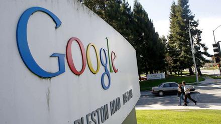 Google-Schriftzug am Firmensitz in Mountain View, Kalifornien.