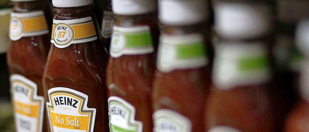 Es wäre die größte Übernahme in der Lebensmittelbranche: Warren Buffet will Heinz Ketchup. 
