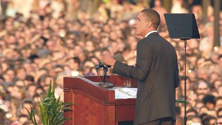 Große Begeisterung löste der heutige US-Präsident Barack Obama aus, als er 2008 an der Berliner Siegessäule sprach. Foto: Mike Wolff