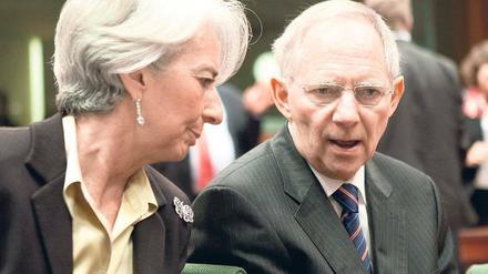 Abgestimmt. Frankreichs Wirtschaftsministerin Christine Lagarde und Bundesfinanzminister Wolfgang Schäuble in Brüssel.