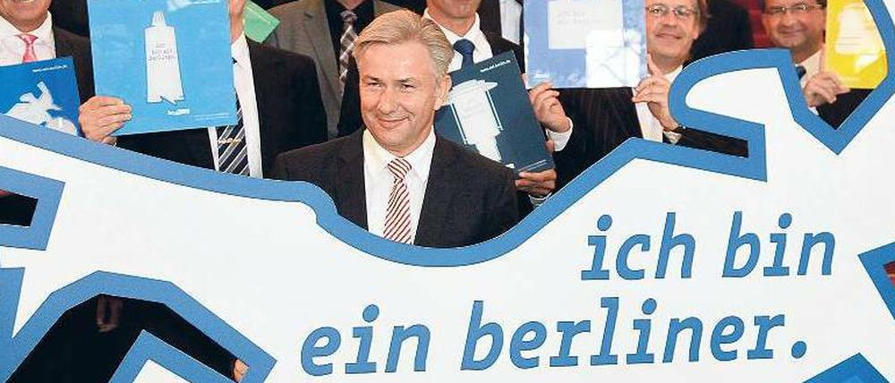Große Worte. Klaus Wowereit startete am Montag mit Berliner Unternehmern eine neue Kampagne. Im Mittelpunkt steht ein Kennedy-Zitat. 