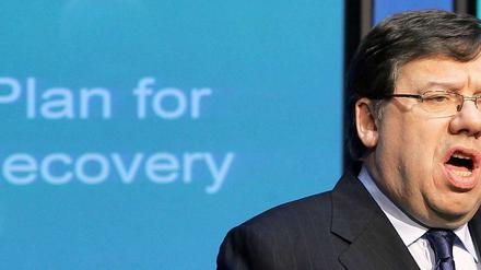 Ein Mann, ein Plan. Der irische Premierminister Brian Cowen erklärte am Mittwoch, wie er er die Staatsausgaben senken und die Steuern anheben will. 