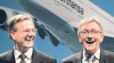 Gut Lachen. Wolfgang Mayrhuber (rechts) hat die Lufthansa gut geführt und übergibt den Vorstandsvorsitz an Christoph Franz. Foto: dpa