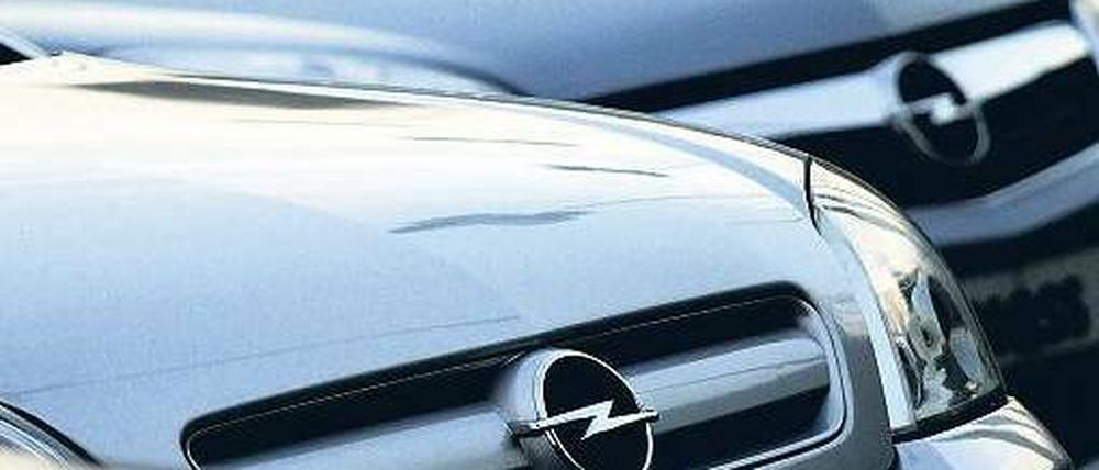 Weniger verkauft. Opel und die Schwester Vauxhall setzten 2010 wie erwartet weniger ab als im Jahr der Abwrackprämie. Der Verkauf fiel um 2,4 Prozent auf 1,21 Millionen. Foto: dapd