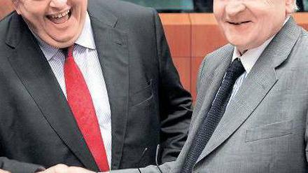 Grund zum Lachen hatten diese Herren am Dienstag in Brüssel nur ausnahmsweise: Athens Finanzminister Evangelos Venizelos und EZB-Präsident Jean-Claude Trichet. Foto: Reuters