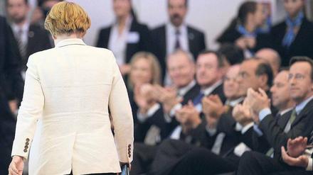 Die kalte Schulter der Kanzlerin. Euro-Politik, Atomausstieg, Steuern – die Industrie ist mit der Regierung unzufrieden. Ein Heimspiel hat Angela Merkel beim BDI nicht.  