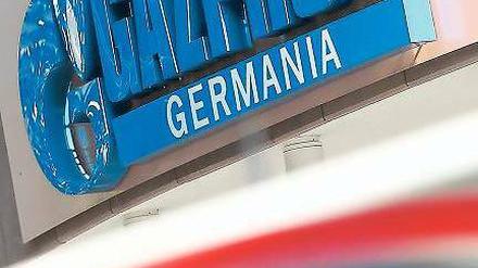 Blaulicht. Auch die Zentrale von Gazprom Germania in der Berliner Markgrafenstraße wurde vergangene Woche durchsucht. Dort sagte man Kooperation zu. Foto: dpa
