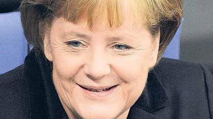 Unter Beschuss. Bundeskanzlerin Merkel muss beim Thema Euro-Bonds Kritik einstecken.