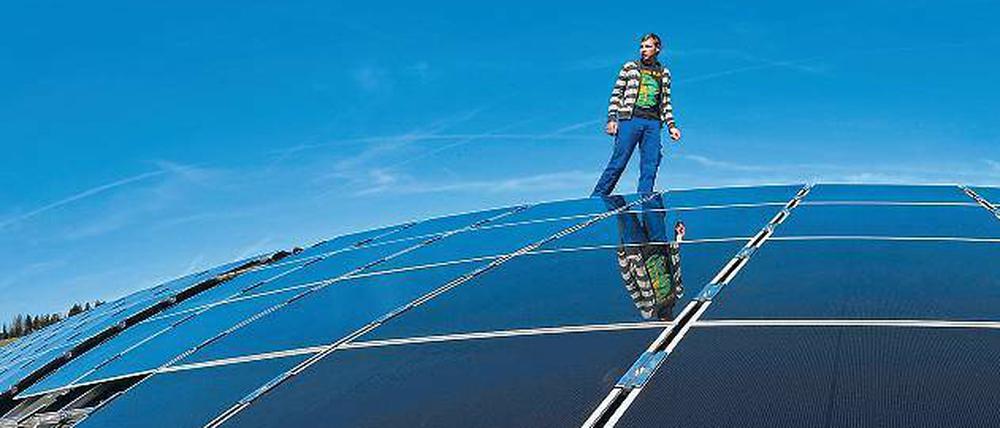 Missverhältnis. Fotovoltaikanlagen verbrauchen mehr als die Hälfte der Fördermittel, produzieren dabei aber deutlich weniger Strom als Windräder. 