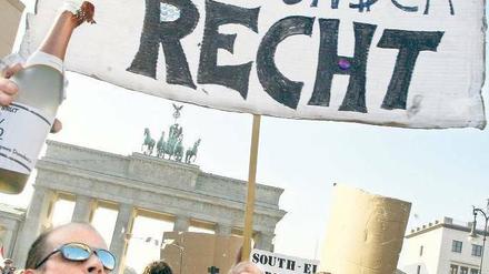 Kapitalismus, nein danke: Immer mehr Menschen protestieren – wie hier in Berlin – gegen den Massenkonsum und die Macht der großen Konzerne.