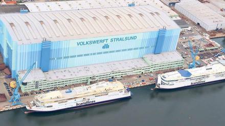 Die Fertigstellung der Fährschiffe am Standort Stralsund verzögert sich auf unbestimmte Zeit.