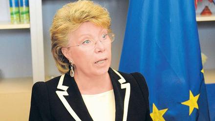 Abgeblockt. Die EU-Kommission steht nicht geschlossen hinter dem Vorschlag ihrer Kollegin Viviane Reding. 