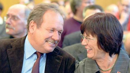 Urteil im Sinne der Gewerkschaft. Verdi-Chef Frank Bsirske und seine Kollegin Ellen Paschke hatten am Dienstag in Erfurt gut lachen. 