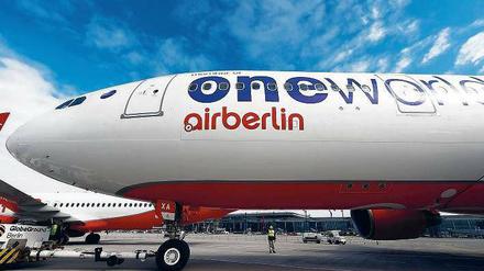 Klagegrund. Wäre BER offen, würden neue Oneworld-Airlines nach Berlin kommen und Air Berlin neue Kunden bescheren, argumentiert die Gesellschaft. Foto: dapd