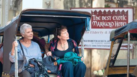 Abenteuerlust: Die Rentner im Film „Best Exotic Marigold Hotel“ verbringen ihren Lebensabend lieber in Indien als im Altersheim. 