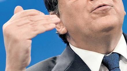 Der Antreiber. „Frankreichs Wettbewerbsfähigkeit bricht weg“, sagt Kommissionspräsident José Manuel Barroso. Seine Milde mit Paris könnte aber den  Reformeifer bremsen. Foto: dpa