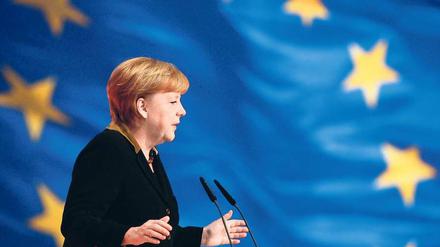 Starker Auftritt. Kein Regierungschef eines großen EU-Landes hat zuletzt eine Wahl gewonnen – nur Angela Merkel. Das stärkt ihre Position.
