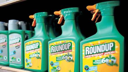 Pflanzengift. Roundup von Monsanto gehört zu den weltweit meistgenutzten Pestiziden.