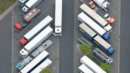 Der Bundesverband Güterverkehr und Logistik will Ansprüche für mindestens 100 000 Lkw sammeln.