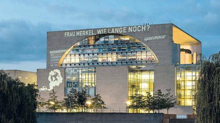 Vier Wochen nach dem ersten Diesel-Gipfel gibt es ein zweites Treffen im Kanzleramt. Diesmal mit Angela Merkel. Foto: Mike Schmidt/dpa
