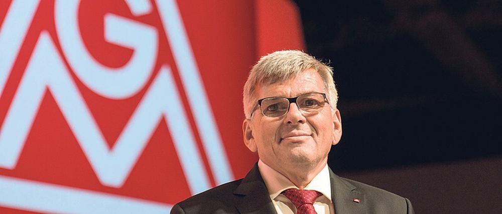 „Sicherheit im Wandel“ will IG-Metall-Chef Jörg Hofmann für die Beschäftigten erreichen .