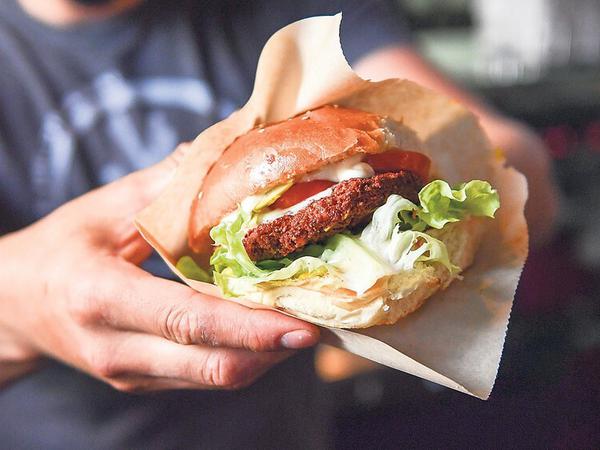 Neue Nahrungswelt. Auf das Geschäft mit Veggie-Burgern setzt Nestlé große Hoffnungen. 