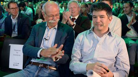 "Frenemy", eine Mischung aus Freund und Feind, nennt Daimler-Chef Dieter Zetsche (l.) den Uber-Gründer Travis Kalanick. Am Mittwoch trafen sie auf der Berliner Internetkonferenz Noah zum ersten Mal aufeinander. 